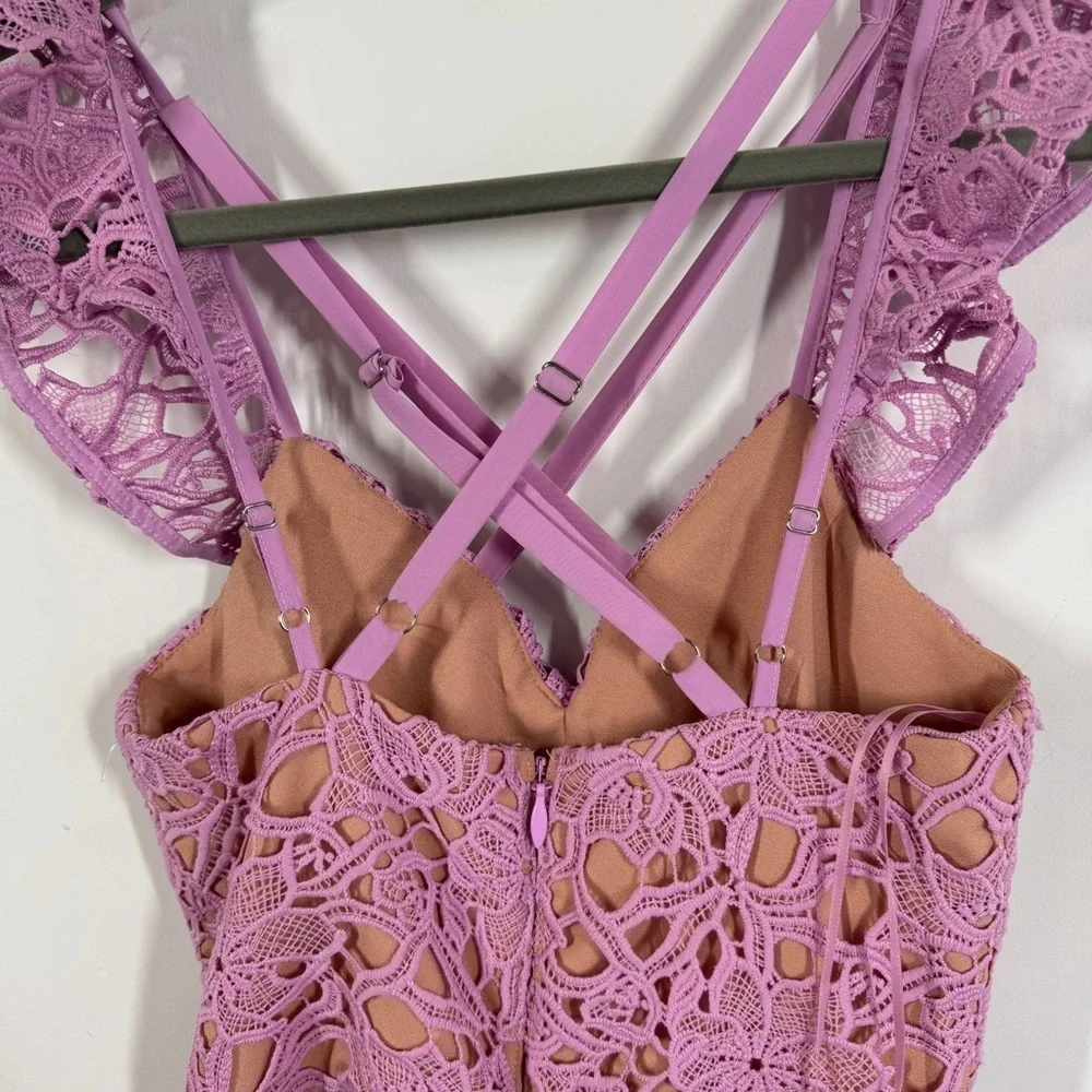 Adelyn Rae Sleeveless Floral Crochet Overlay Nude Lining Lavender Lace Romper XS - Picture 8 of 14
